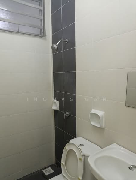 Townhouse for Rent in Bandar Saujana Putra (Tanjong Duabelas) - Thomas Gan - Bathroom - PropertyGuru.com.my