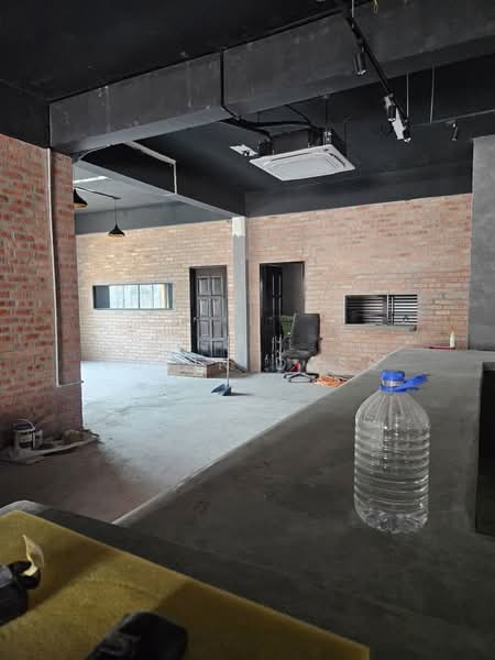 Shop for Rent in Shah Alam (Selangor) - Kevin Dass - Interior - PropertyGuru.com.my