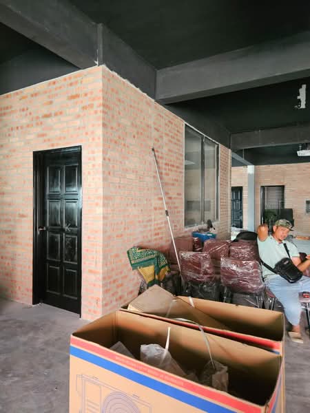 Shop for Rent in Shah Alam (Selangor) - Kevin Dass - Interior - PropertyGuru.com.my