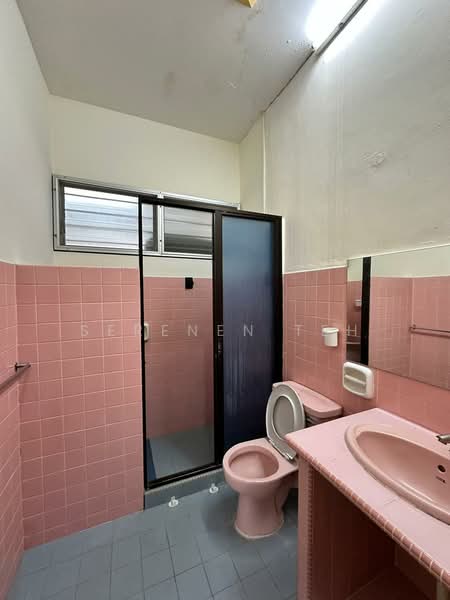 Rumah Berkembar untuk Disewa di Pulau Tikus (George Town) - SERENEN TEH - Bathroom - PropertyGuru.com.my