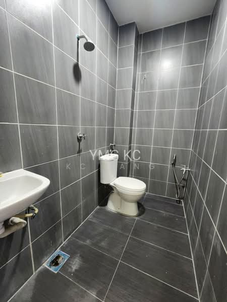 Rumah Teres 2 Tingkat untuk Disewa di Taman Sentosa (Klang) - KC Tang - Bathroom - PropertyGuru.com.my