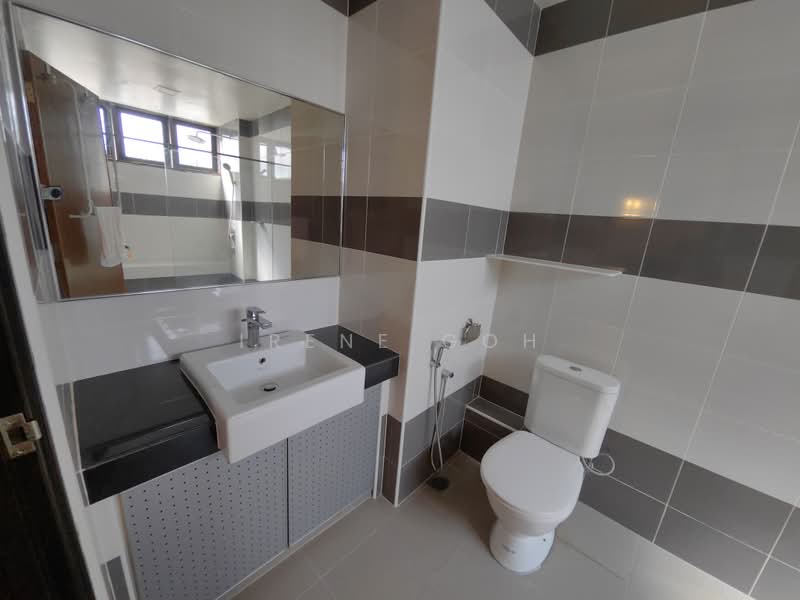 Kondominium untuk Disewa di Cantonment Court - Irene Goh - Bathroom - PropertyGuru.com.my