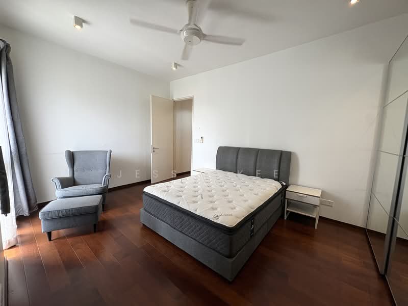 Condominium for Sale at The Breezeway - Jessie Kee - Bedroom - PropertyGuru.com.my