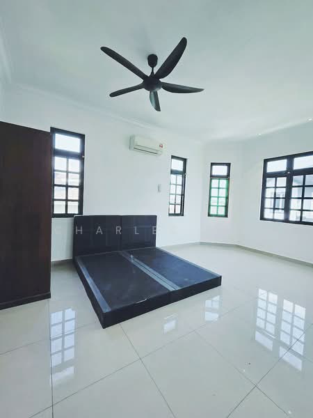 Bungalow for Rent in Sepang (Selangor) - Charles Tan - Bedroom - PropertyGuru.com.my