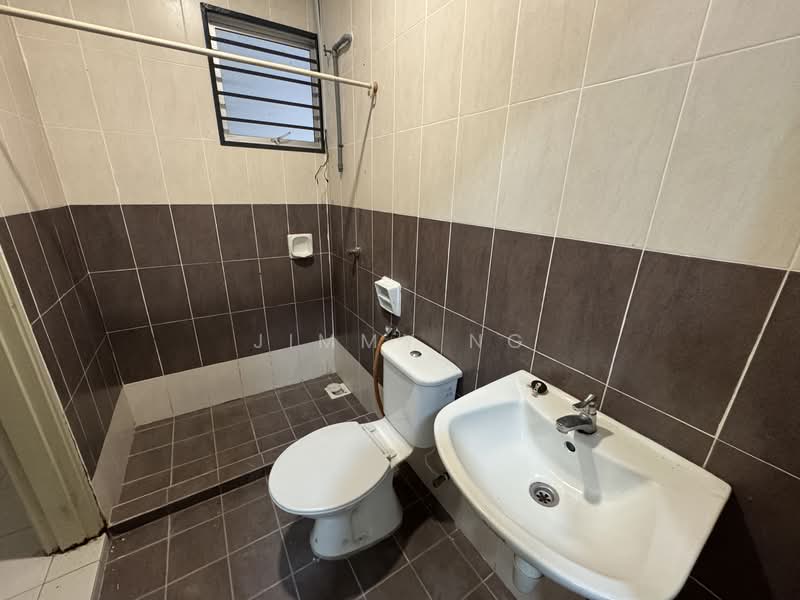 2-storey Terraced House for Sale in Bandar Baru Sungai Long (Kajang) - Jimmy Ng - Bathroom - PropertyGuru.com.my
