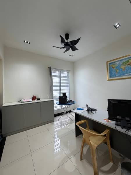 Rumah Kluster untuk Dijual di Setia Tropika (Johor Bahru) - YUYIN POH - Study - PropertyGuru.com.my