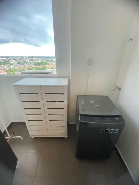 Servis Apartment untuk Dijual di Molek Regency - Finn Aw - Balcony - PropertyGuru.com.my