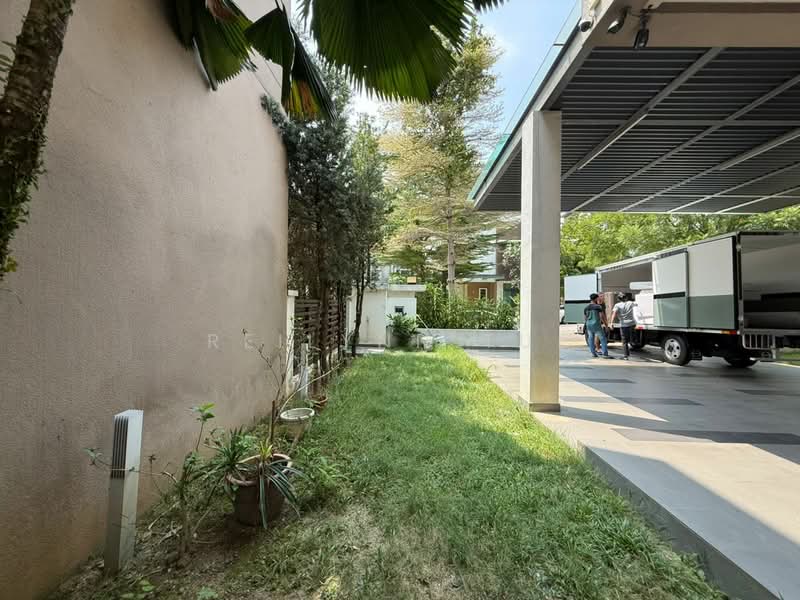 Bungalow for Sale in Seksyen U1 (Glenmarie) - Reilynn Tue - Exterior - PropertyGuru.com.my