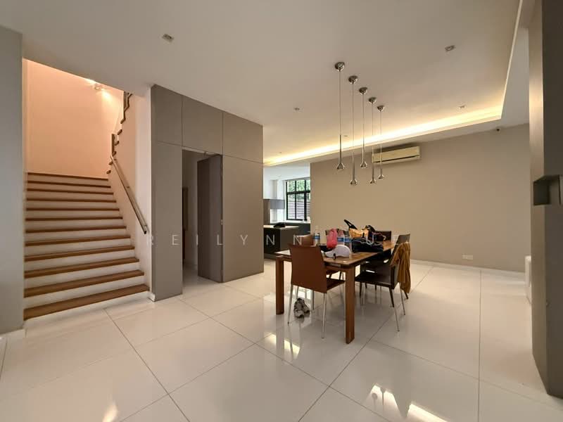 Bungalow for Sale in Seksyen U1 (Glenmarie) - Reilynn Tue - Dining Room - PropertyGuru.com.my