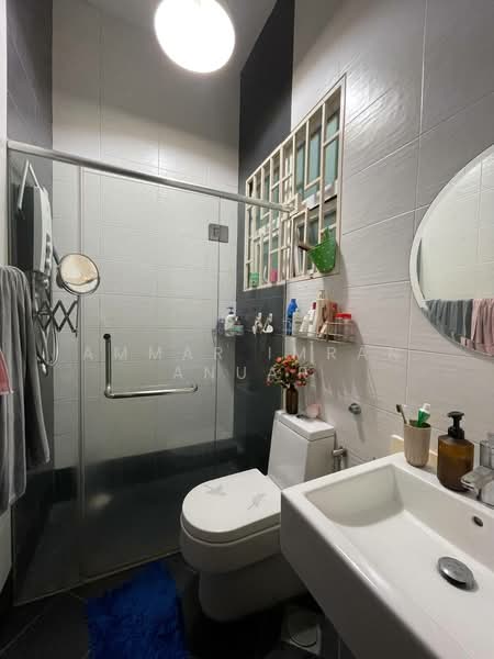 Service Residence for Sale at Saville @ Melawati - Ammar Imran Anuar - Bathroom - PropertyGuru.com.my