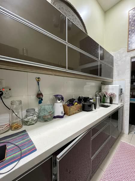 Service Residence for Sale at Saville @ Melawati - Ammar Imran Anuar - Kitchen - PropertyGuru.com.my