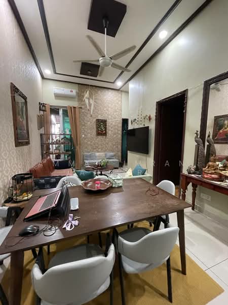 Service Residence for Sale at Saville @ Melawati - Ammar Imran Anuar - Living Room - PropertyGuru.com.my