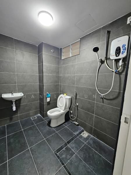 Service Residence for Rent at Midas @ Seri Alam - Han Lu Yung - Bathroom - PropertyGuru.com.my