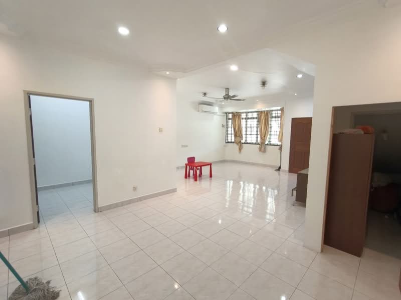 Rumah Teres untuk Disewa di Johor Bahru (Johor) - Yvonne Ng - Living Room - PropertyGuru.com.my