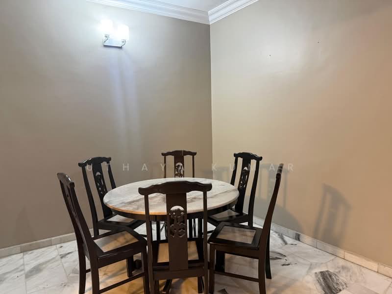 2-storey Terraced House for Rent in Kota Emerald (Rawang) - Uthaya Kumar - Dining Room - PropertyGuru.com.my