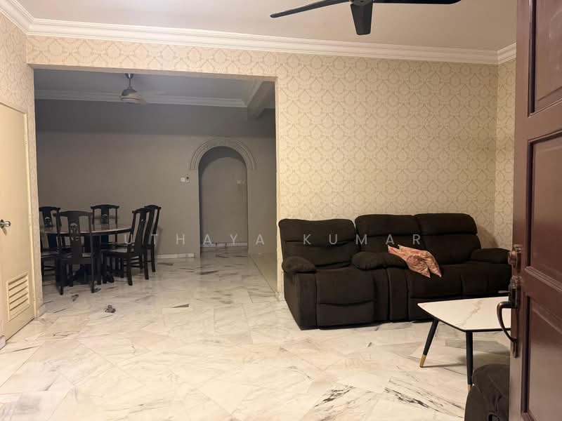 2-storey Terraced House for Rent in Kota Emerald (Rawang) - Uthaya Kumar - Living Room - PropertyGuru.com.my