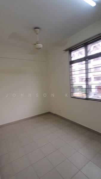 Apartment for Sale at Subang Perdana Goodyear Court 9 - Johnson Khoo - Bedroom - PropertyGuru.com.my