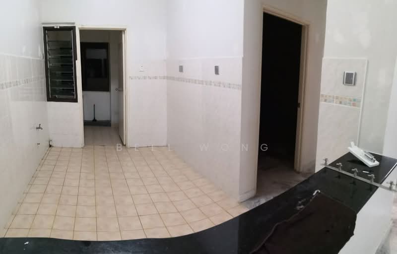 Townhouse for Sale in Alam Damai (Cheras) - Bell Wong - Kitchen - PropertyGuru.com.my