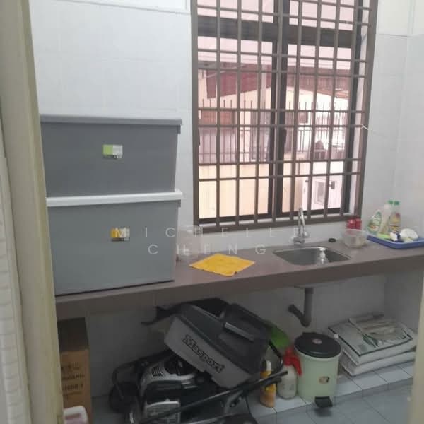 Rumah Teres 2 Tingkat untuk Dijual di Taman Sinfar (Ipoh) - Michelle Cheng - Kitchen - PropertyGuru.com.my