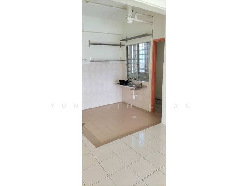 Apartment for Sale at Pandan Utama Apartment - Yung Lim Chan - Kitchen - PropertyGuru.com.my