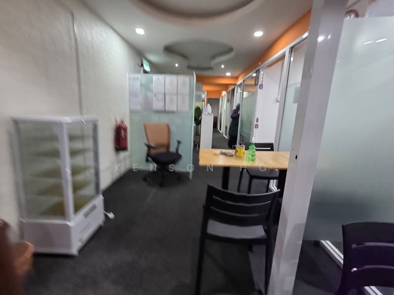 Kedai / Pejabat untuk Dijual di Ampang Jaya (Ampang) - Kenson Ho - Corridor - PropertyGuru.com.my