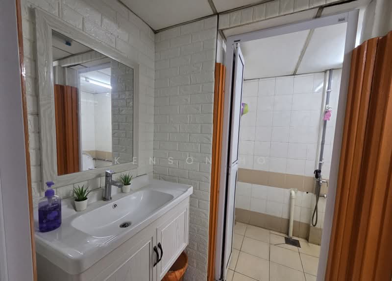 Shop / Office untuk Dijual di Ampang Jaya (Ampang) - Kenson Ho - Bathroom - PropertyGuru.com.my