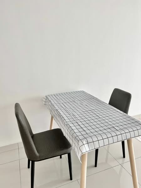 Kondominium untuk Dijual di Vertu Resort - Roy Toh - Dining Room - PropertyGuru.com.my