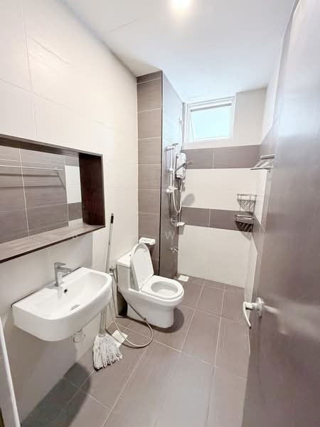 Condominium for Rent at M Condominium @ Larkin - Bess Wong - Bathroom - PropertyGuru.com.my