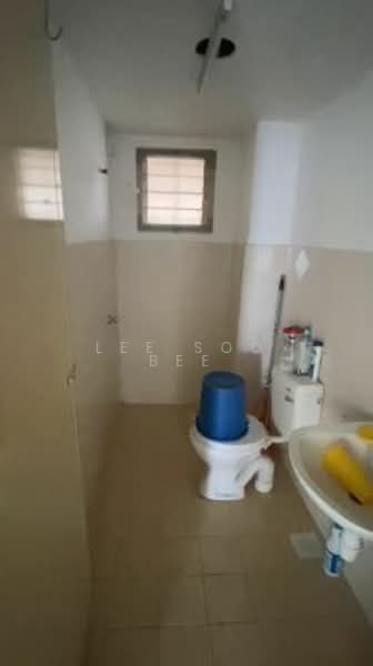 Pangsapuri untuk Disewa di Sri Lavender Apartment - Lee Soo Bee - Bathroom - PropertyGuru.com.my