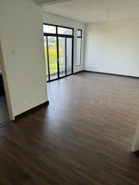 Rumah Berkembar untuk Dijual di Taman Desa Tebrau (Tebrau) - Bernice Gan - Living Room - PropertyGuru.com.my