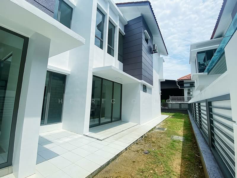Semi-Detached House for Rent in Johor Bahru (Johor) - Henric Chng - Exterior - PropertyGuru.com.my