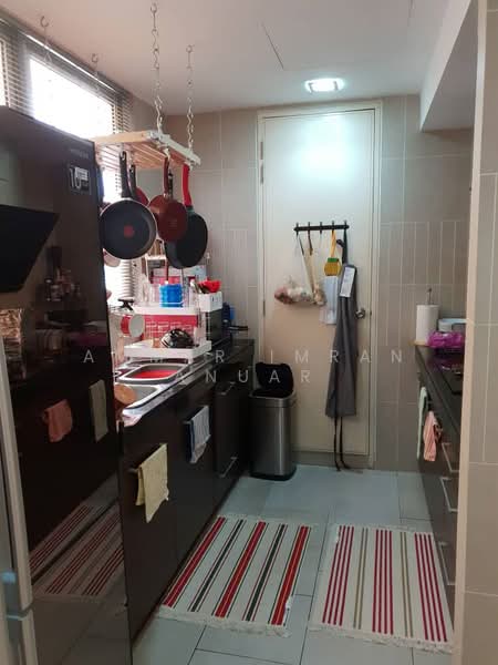 Condominium for Sale at 2 Hampshire - Ammar Imran Anuar - Kitchen - PropertyGuru.com.my