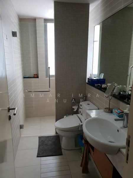 Condominium for Sale at 2 Hampshire - Ammar Imran Anuar - Bathroom - PropertyGuru.com.my