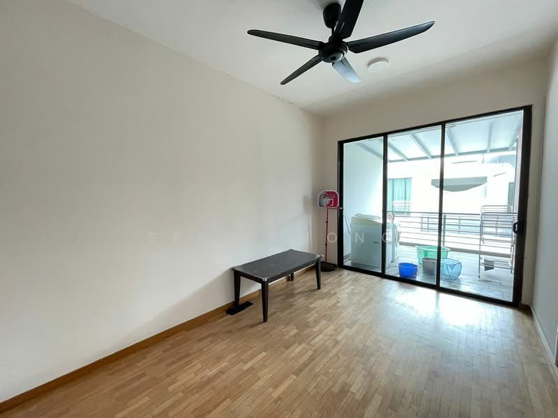 Cluster House for Sale in Taman Adda Heights (Tebrau) - Sean Chong - Living Room - PropertyGuru.com.my