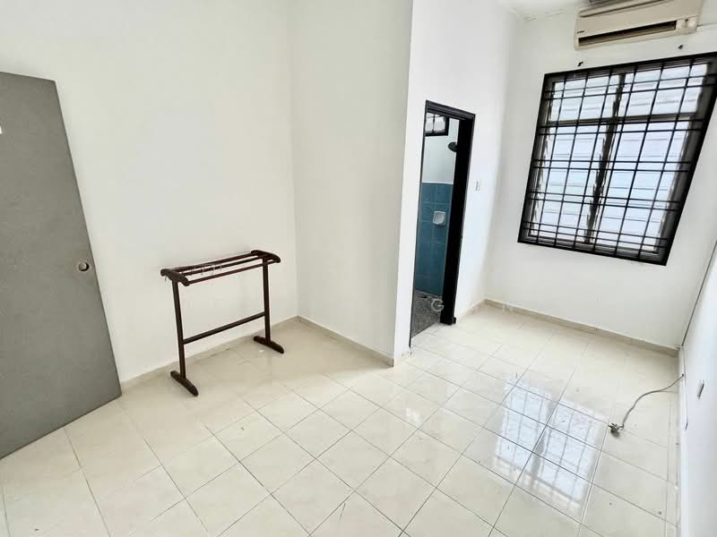 2-storey Terraced House for Sale in Taman Desa Cemerlang (Ulu Tiram) - Bernice Gan - Interior - PropertyGuru.com.my