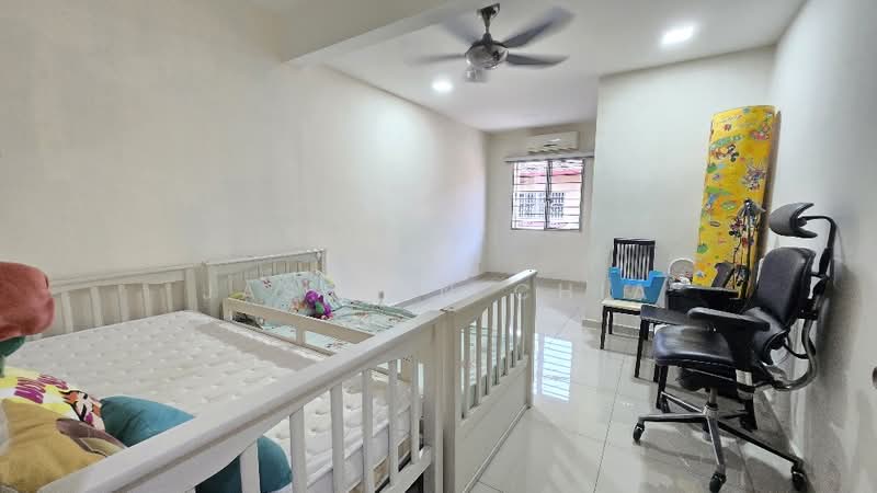 Rumah Teres 2 Tingkat untuk Dijual di Taman Petaling (Kepong) - Jasemin Chia - Bedroom - PropertyGuru.com.my