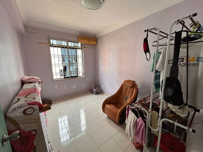 Rumah Flat untuk Dijual di Sri Lanang - Elayne Low - Bedroom - PropertyGuru.com.my