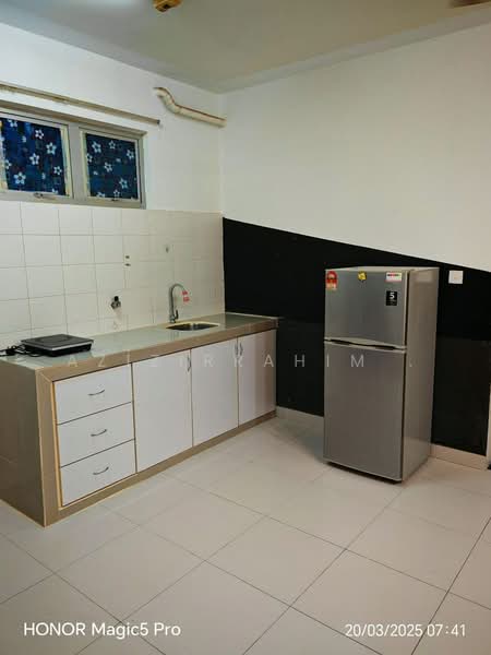 Service Residence for Rent at Domain 2 @ NeoCyber - Azizirrahim . - Kitchen - PropertyGuru.com.my