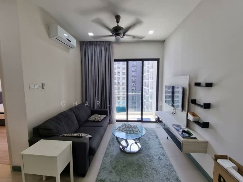 Servis Apartment untuk Dijual di South View - Charles Tan - Living Room - PropertyGuru.com.my