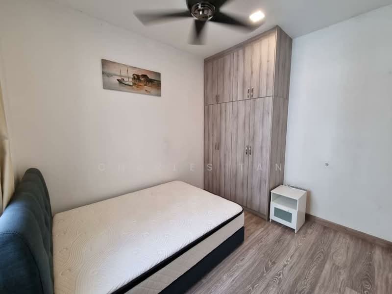 Servis Apartment untuk Dijual di South View - Charles Tan - Bedroom - PropertyGuru.com.my