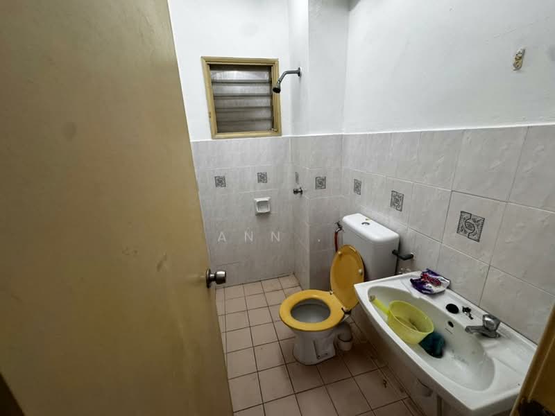 Pangsapuri untuk Disewa di Sri Penaga - Ann . - Bathroom - PropertyGuru.com.my