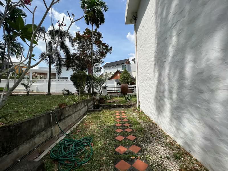 Bungalow for Sale in Seksyen 13 (Shah Alam) - Nurain . - Exterior - PropertyGuru.com.my