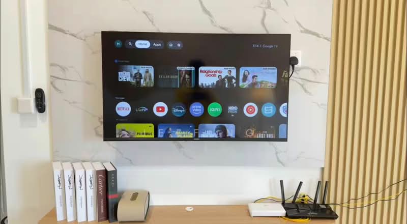 Servis Apartment untuk Disewa di BeCentral @ i-City - Jeff Ng - Living Room - PropertyGuru.com.my