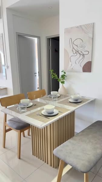 Servis Apartment untuk Disewa di BeCentral @ i-City - Jeff Ng - Dining Room - PropertyGuru.com.my