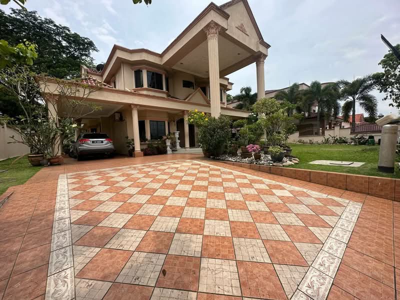 Rumah Banglo untuk Dijual di Seksyen 13 (Shah Alam) - Nurain . - Exterior - PropertyGuru.com.my