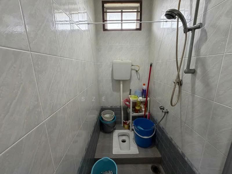 Rumah Berkembar untuk Dijual di Taman Megah Ria (Masai) - Sze Lee - Bathroom - PropertyGuru.com.my