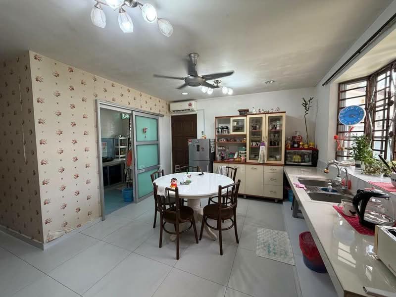 Rumah Berkembar untuk Dijual di Taman Megah Ria (Masai) - Sze Lee - Kitchen - PropertyGuru.com.my