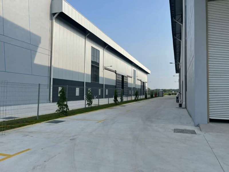 Factory for Rent in Klang (Selangor) - SK Lew - Exterior - PropertyGuru.com.my