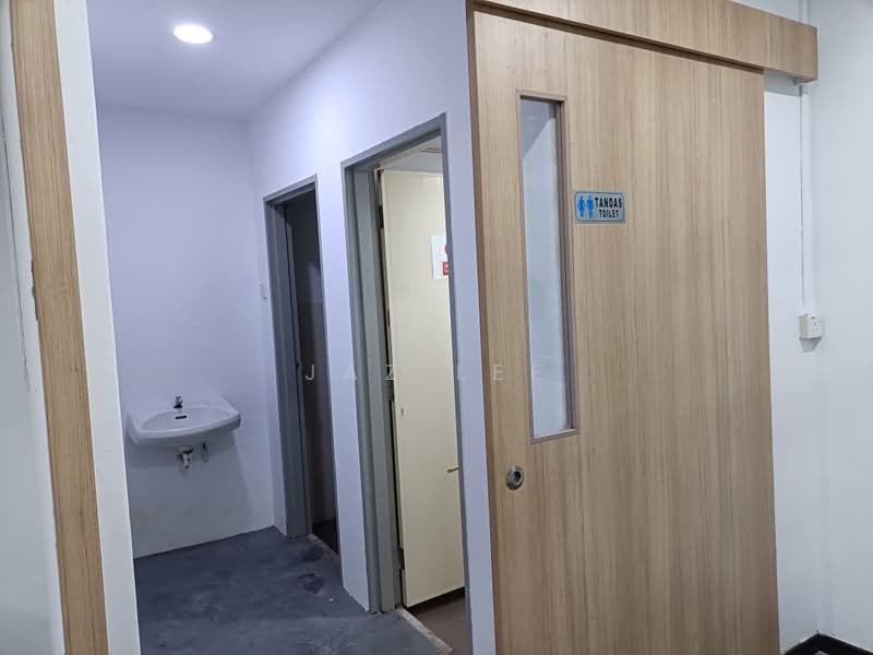 Office for Rent in Taman Desa Tebrau (Tebrau) - Jaz Lee - Bathroom - PropertyGuru.com.my