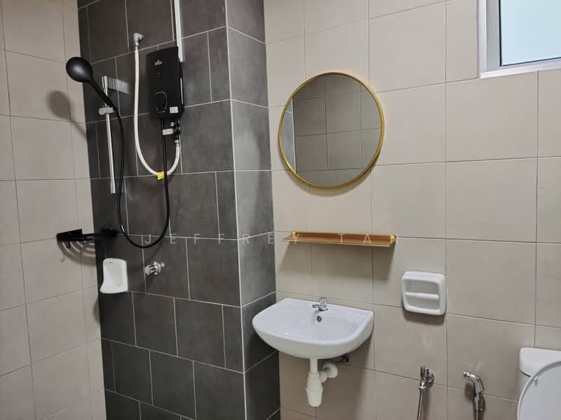 Service Residence for Rent at SkyLake Residence - Jeffrey Tan - Bathroom - PropertyGuru.com.my